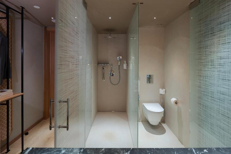 Double or Twin Room with Balcony image 2