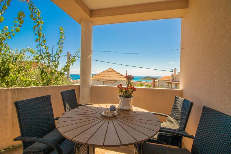 Apartment with Sea View image 4