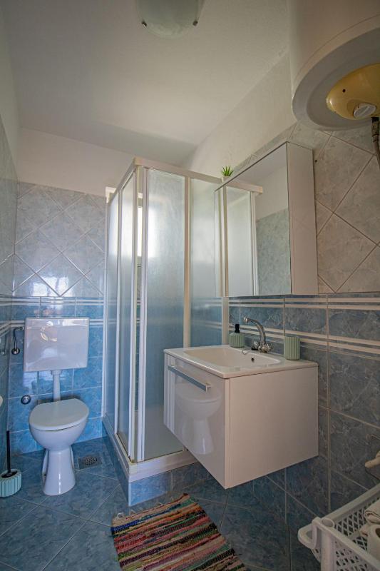 Studio Apartment with Sea View image 2