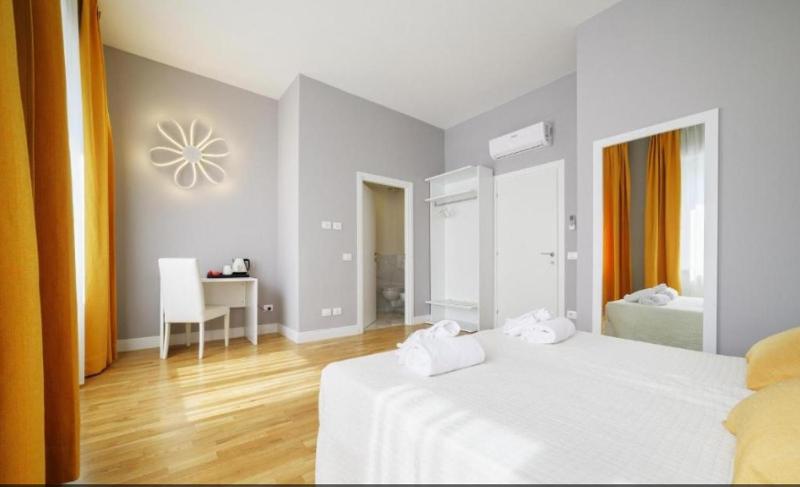 Deluxe Room image 1