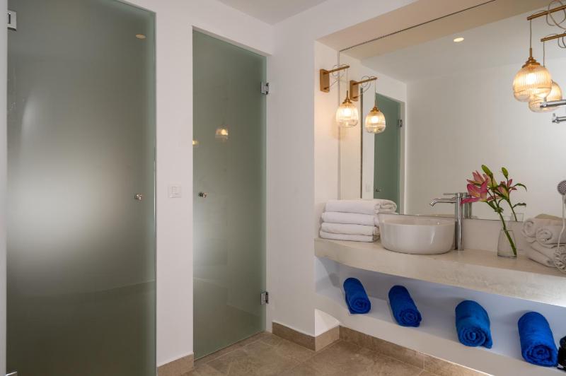 Junior Suite with Garden View - Ground Floor image 4