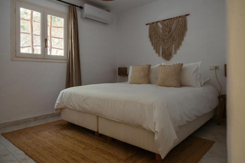 Superior Apartment image 3