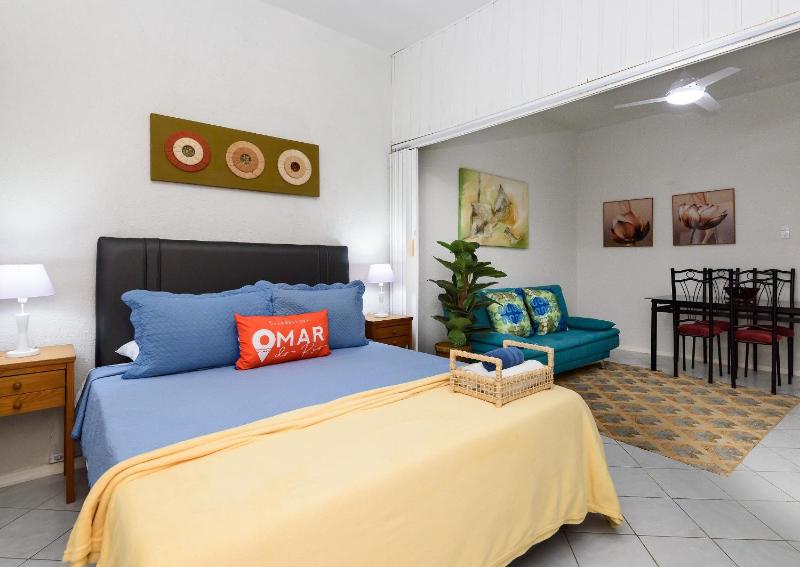 1Quarto em Copacabana a 450m da Praia | BR 811/805 Images