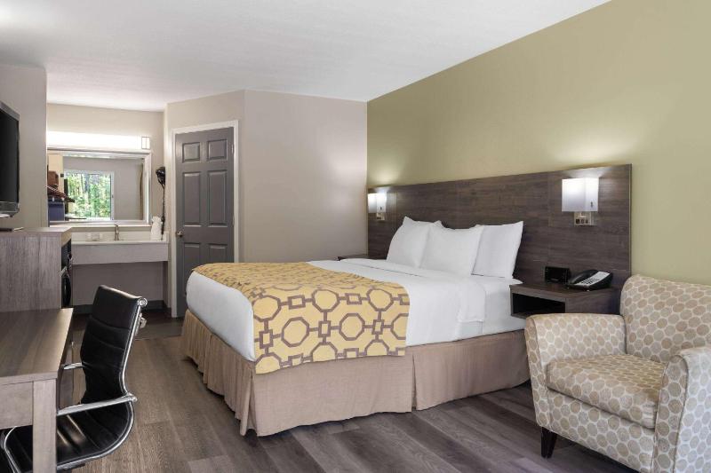 King Room - Non-Smoking image 2