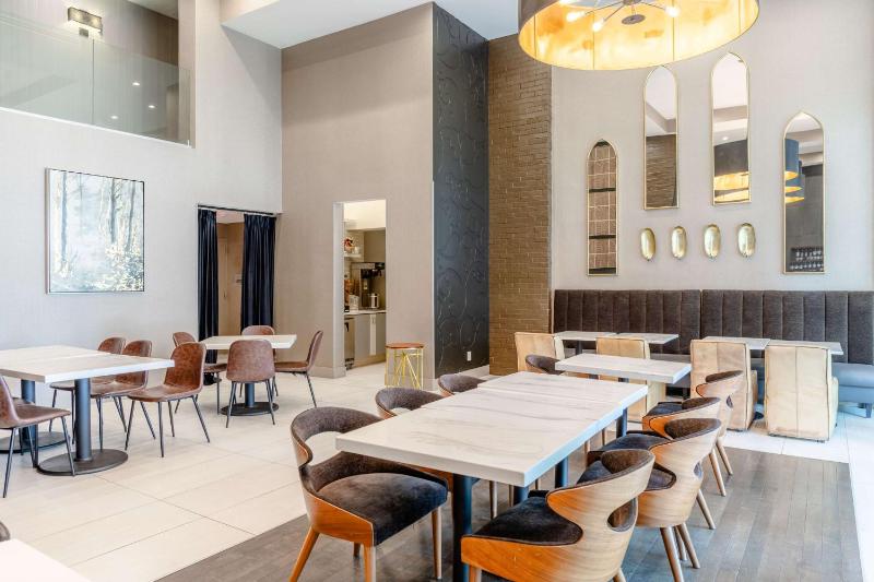 TRYP by Wyndham Savannah - image 34