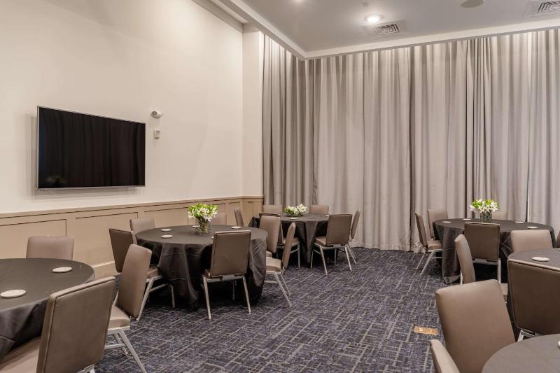 TRYP by Wyndham Savannah - image 19