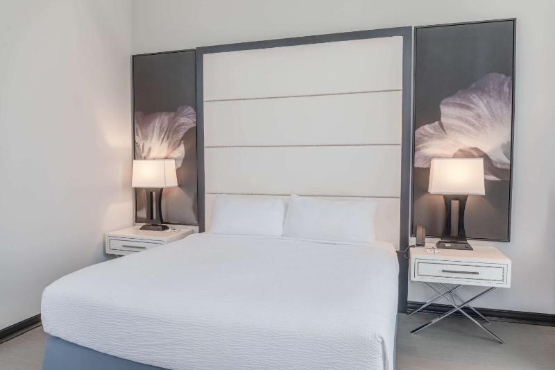 TRYP by Wyndham Savannah - image 28