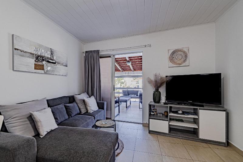 Five-Bedroom Holiday Home image 1