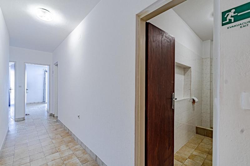 Two-Bedroom Apartment with Terrace and Sea View image 2