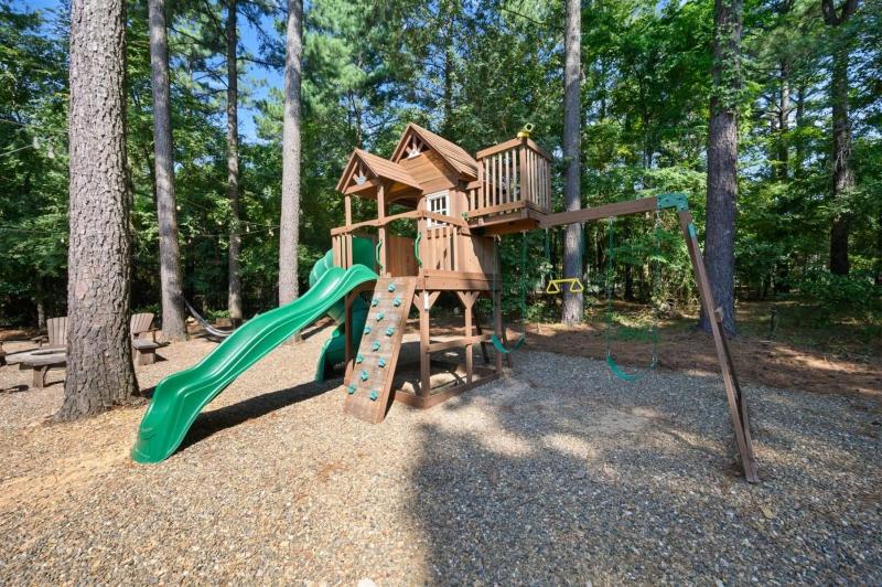 Five-Bedroom Holiday Home image 3