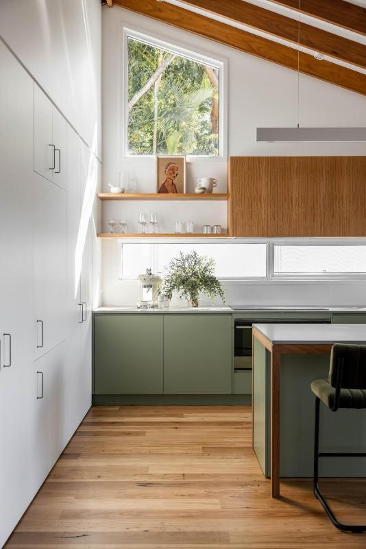 Blackbutt House - Luxe Retreat With Pool and Sauna - image 11