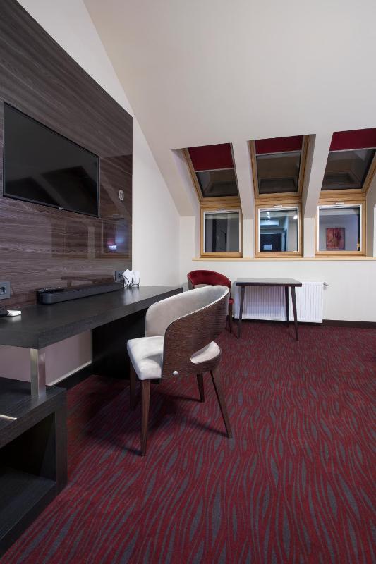 The Fifth Floor by Old Town Hotel - image 6