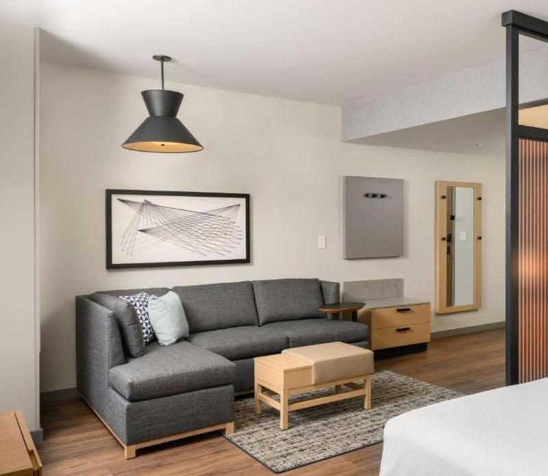 King Room with Sofa Bed - High Floor image 1