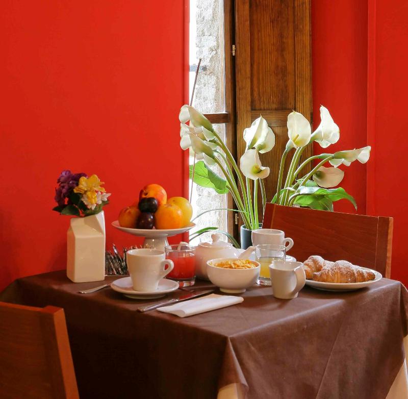 Hotel Properzio - image 18