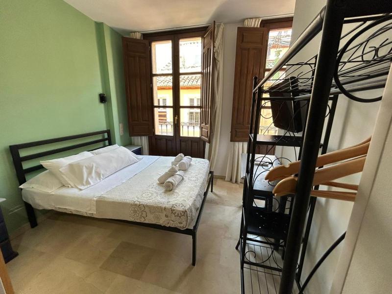 Double Room with Private Bathroom image 4