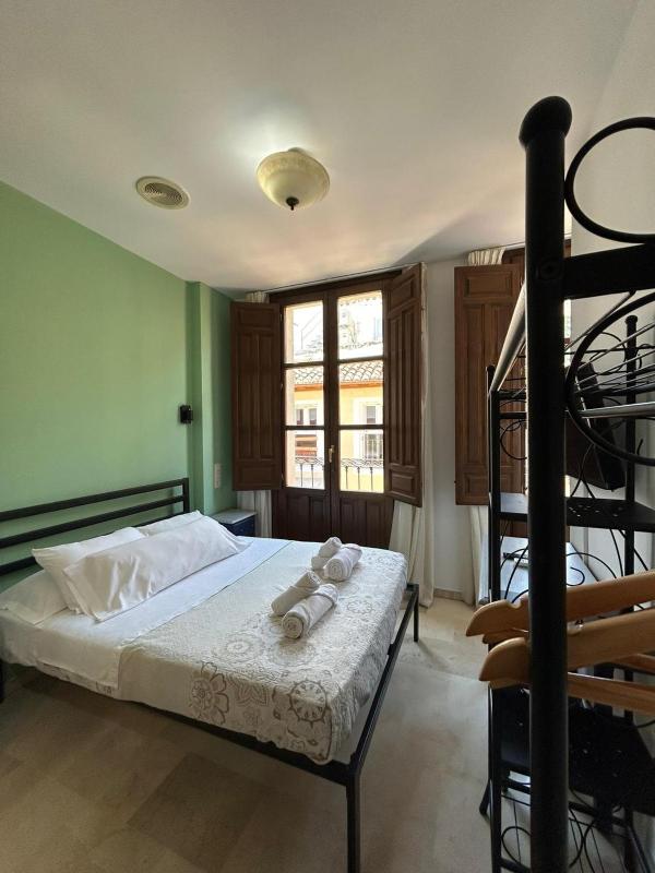 Double Room with Private Bathroom image 2