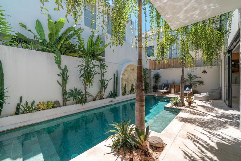 Casa Embra - Charming 4BR Villa in Berawa 5 mins to Beach! - image 26