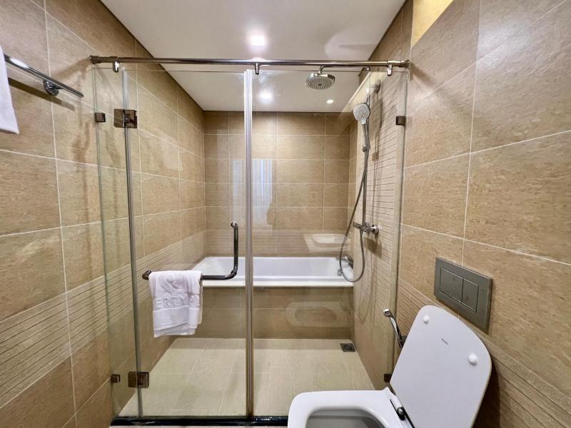 Vinhomes Metropolis Luxury Apartment 4 Br - image 6