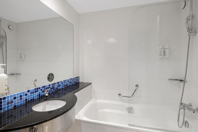 Single Room image 1