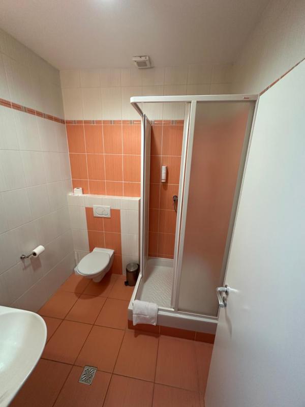 Superior Twin Room image 2