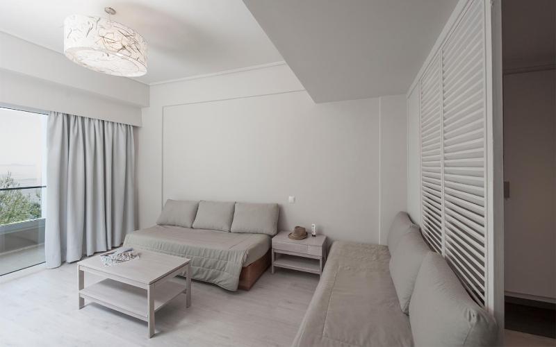 Two-Bedroom Apartment with Sea View image 4