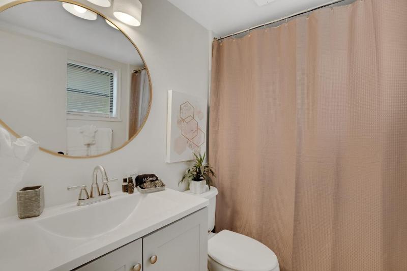 Sugar Sand Sanctuary - Beach Condominium - image 20