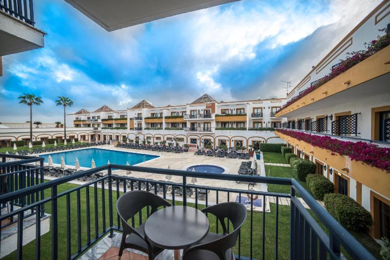 Twin Room with Pool View (2 Adults + 1 Child) image 3
