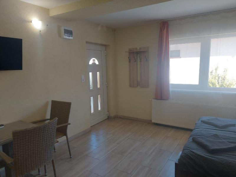 Apartment with Garden View image 2