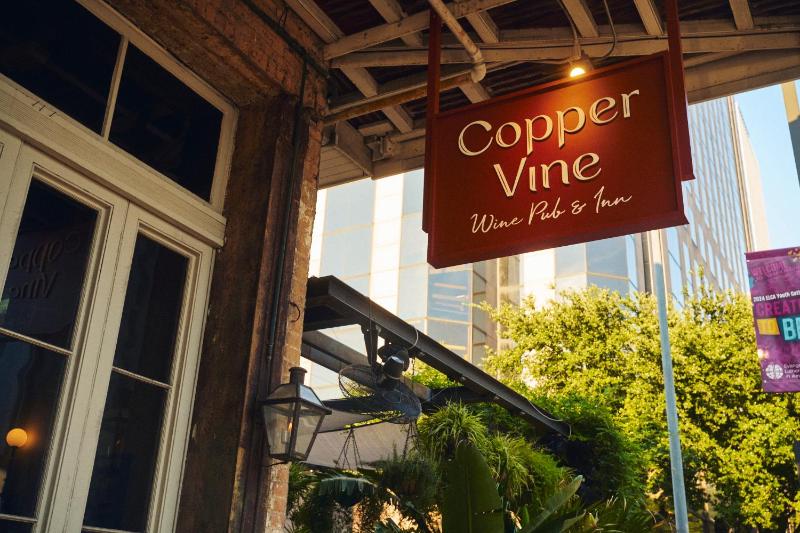 Copper Vine Wine Pub & Inn - image 12