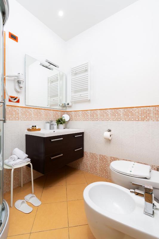 Standard Room image 3