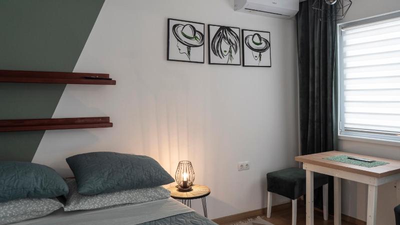 Double Room with Private Bathroom image 4