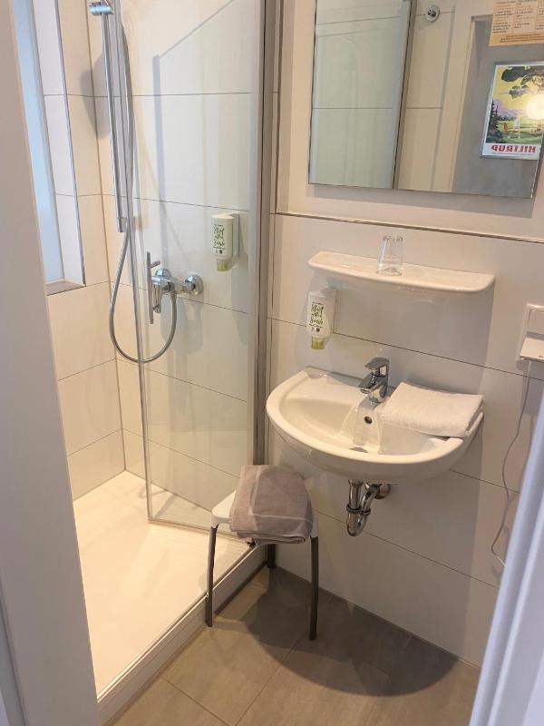 Single Room image 1