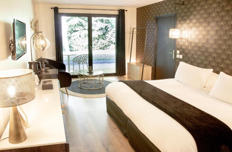 Superior Double Room with Terrace image 4