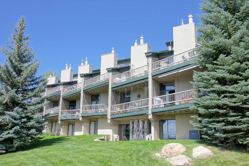 Walk to Slopes Heated Pool & Hot Tub Ground Level Unit - image 28