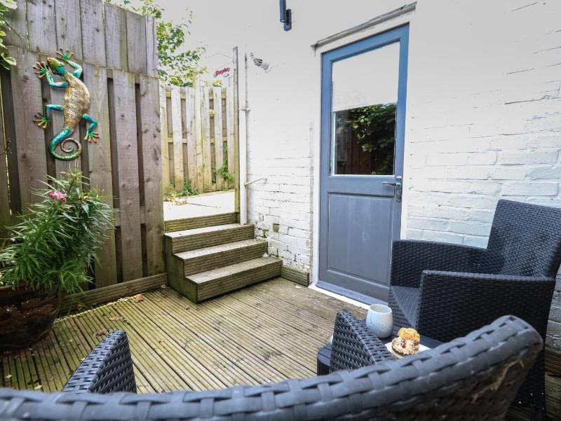 Flat 1 - Sandbanks - image 23