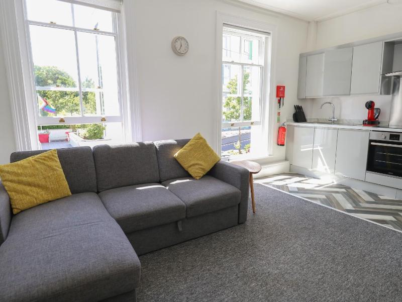 Flat 3 - Muderford - image 16