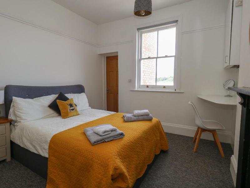 Flat 3 - Muderford - image 10
