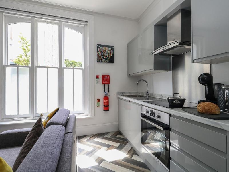 Flat 2 - Studland - image 8