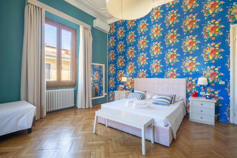 Quadruple Room image 3