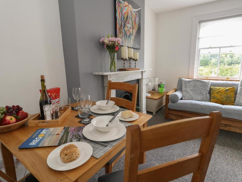 Flat 4 - Hengistbury - image 7