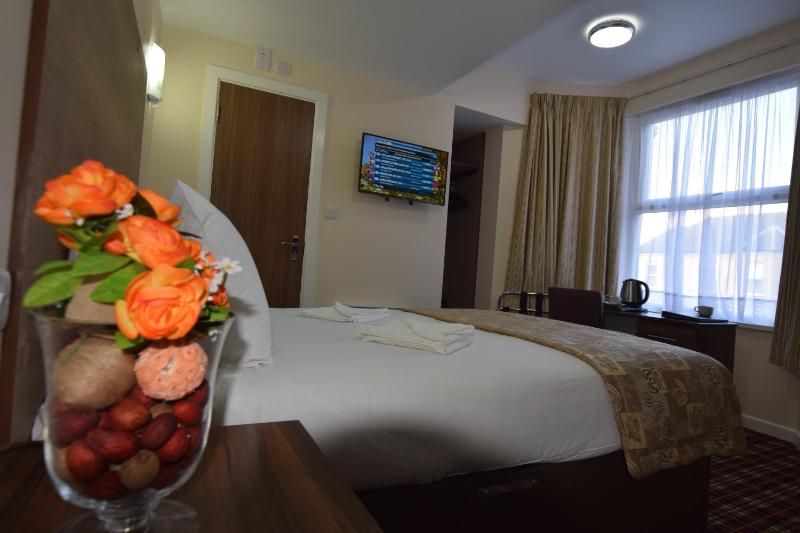 Double Room image 4