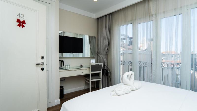 Standard Double Room image 1