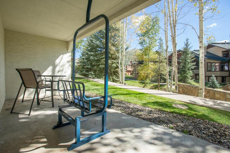 Pool Hot Tub Balcony over Burgess Creek Walk to Gondola Square - image 49