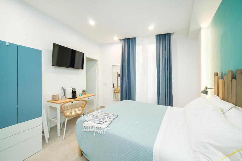 6th Land - Rent Rooms Affittacamere - image 10