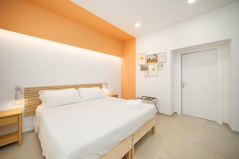6th Land - Rent Rooms Affittacamere - image 25