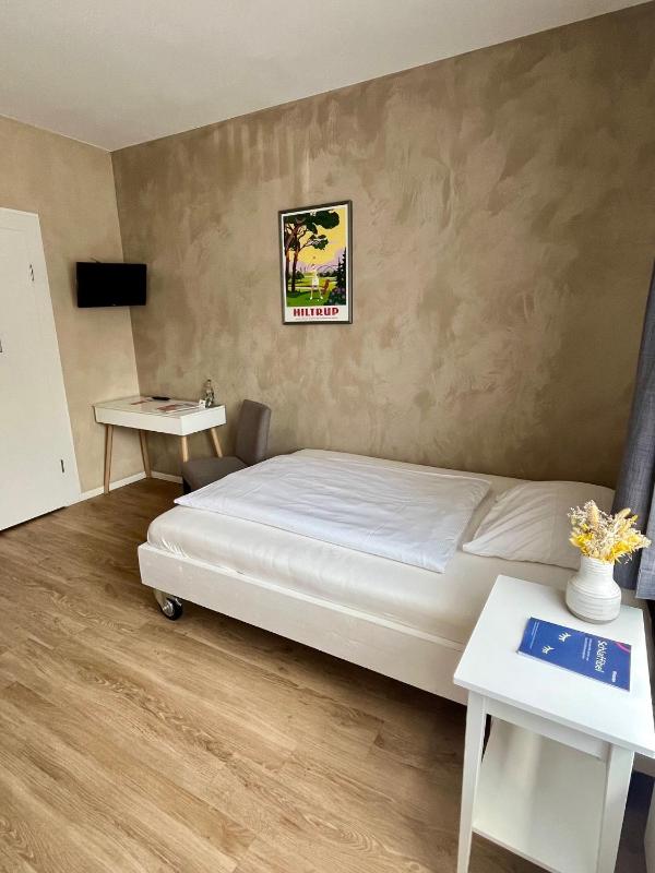 Single Room image 4