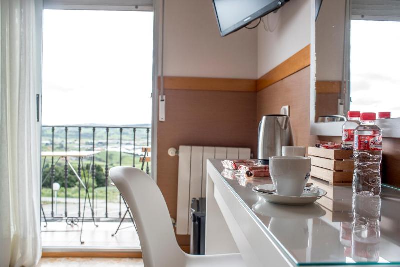Superior Double or Twin Room with Terrace image 3