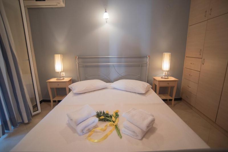 Apartment (2-4 Adults) image 2