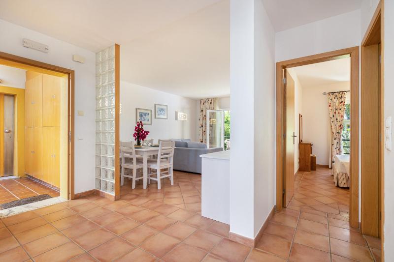 Superior Two-Bedroom Apartment image 2