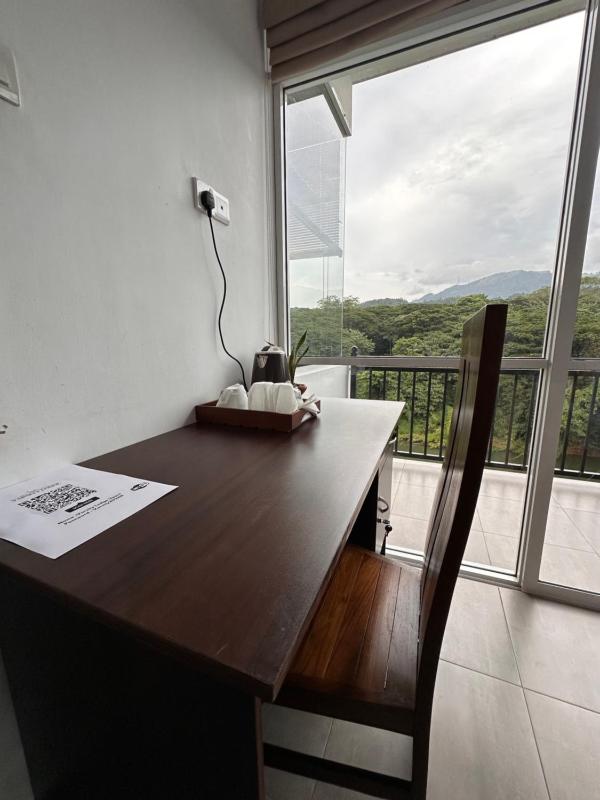 Varsity Villa - image 8